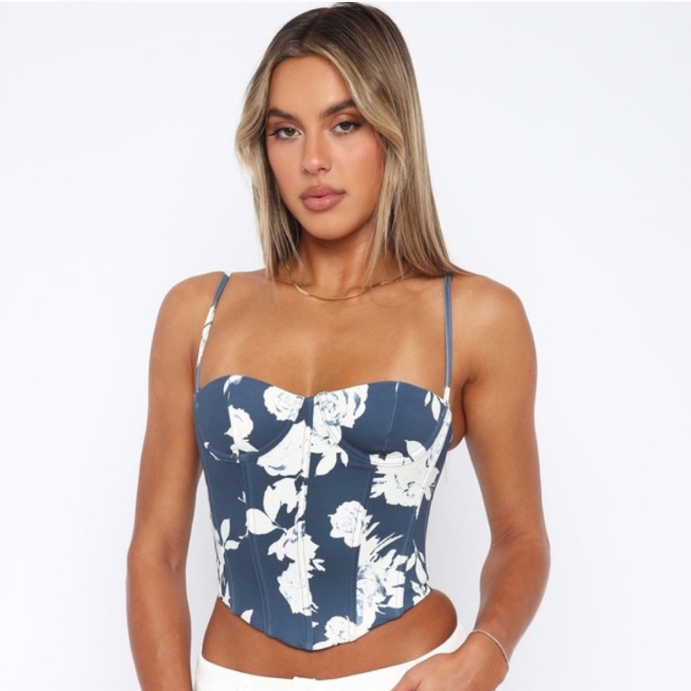 White Fox In The Morning Bustier Navy Rose floral spaghetti straps XS NWT - Picture 2 of 11